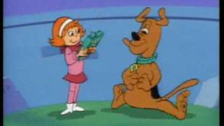 Intro en valp som heter Scooby Doo